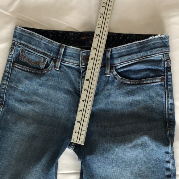 Womens size 8 Levi’s 525 perfect waist bluejean shorts - Picture 6 of 11